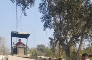 फर्राटेदार आवाज पर यातायात पुलिस का प्रहार 100 जप्त मॉडिफाइड साइलेंसर पर चला बुलडोजर