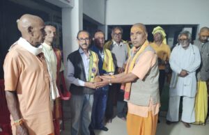 राम किसी में भेद नहीं करते डॉक्टर रमेश कुमार सोनसायटी कल्पवास में कवि गोष्टी –