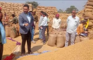 कलेक्टर की सतत निगरानी में महासमुंद ने रचा इतिहास, 10 लाख मीट्रिक टन से अधिक धान खरीदी