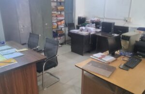 जिला शिक्षा अधिकारी कार्यालय की कार्यप्रणाली पर सवाल, आम जनता हो रही परेशान