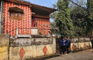 पत्नी की हत्या करने के बाद लगा ली फांसी