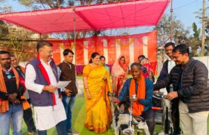 असोला मिडिल स्कूल में दिव्यांगजनों के लिए शिविर आयोजित, 23 हितग्राहियों को सहायक उपकरण वितरित