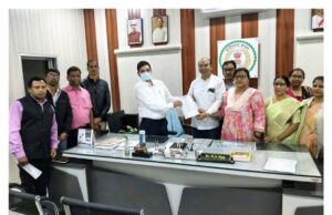 शून्य पेंशन पर रिटायरमेंट हुई श्रीमती विजय शारदा साव