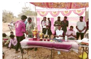 धनगांव में क्रिकेट महोत्सव का भव्य आगाज़, जनप्रतिनिधियों की मौजूदगी में हुआ फ़ाइनल मुकाबला