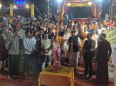 चित्त्रोत्पला गंगा महाआरती का हुआ भव्य आयोजन, बाबा घाट में आतिशबाजी एवं रोशनी से जगमगा उठा त्रिवेणी संगम तट