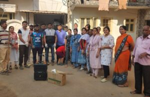 जहां-तहां नहीं फेंकेंगे कचरा, पशुओं को बर्तन में खिलाएंगे भोजन