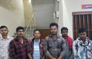 थाना मुलमुला ग्राम मुरलीडीह शासकीय गोदाम के पीछे जुआ खेल रहे 06 जूवाडीयानों को पकड़ने में मिली सफलता