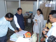 कलेक्टर पहुंचे मंदिरहसौद नगर पालिका कार्यालय, लिया साफ-सफाई का जायजा