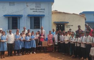 दिवंगत माता की स्मृति में खमतराई में हुआ न्योता भोज