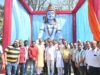 18 फीट ऊंचे शिव प्रतिमा का उद्योग मंत्री श्री लखन लाल देवांगन ने पूजन अर्चना कर किया अनावरण, विभिन्न धार्मिक अनुष्ठानों में हुए सम्मिलित