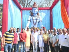 18 फीट ऊंचे शिव प्रतिमा का उद्योग मंत्री श्री लखन लाल देवांगन ने पूजन अर्चना कर किया अनावरण, विभिन्न धार्मिक अनुष्ठानों में हुए सम्मिलित