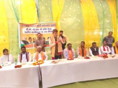 ग्रामीण क्षेत्रों में लगी जन चौपाल में शामिल हुये भाजपा प्रदेश अध्यक्ष एवं विधायक श्री किरण सिंह देव