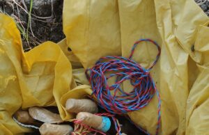 सुरक्षा बलों की प्रभावी कार्यवाही – माओवादी विरोधी अभियान के दौरान सर्चिंग एवं डिमाइनिंग कार्यवाही में माओवादियों का डंप एवं आईईडी बरामद