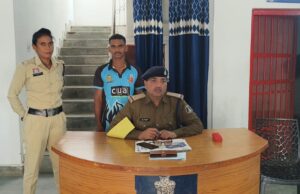 पूजा करने मंदिर गई महिला से छेड़छाड़ करने वाले आरोपी को रतनपुर पुलिस ने किया गिरफ्तार।