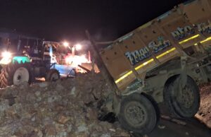 जामटोली घाट ट्रक हादसा: नो-एंट्री में वाहन कैसे पहुंचा? दो घंटे जाम, जांच के आदेश