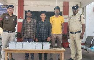 * भारत माला निर्माणाधीन फोर लेन रोड आरएचएसएस टोल प्लाजा के टीएलसी रूम से 06 नग बैटरी चोरी करने वाले आरोपीयो महज 4 घंटे में किया गिरफ्तार बलौदा पुलिस की कार्यवाही