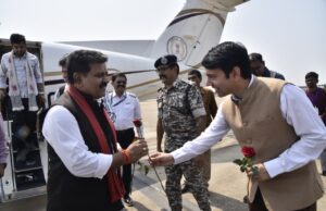 उप मुख्यमंत्री विजय शर्मा पहुंचे जगदलपुर, एयरपोर्ट पर हुआ स्वागत