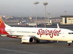 दिल्ली से लेह जा रही स्पाइसजेट फ्लाइट में उड़ान के तुरंत बाद इंजन में चिंगारी, इमरजेंसी लैंडिंग से टला बड़ा हादसा