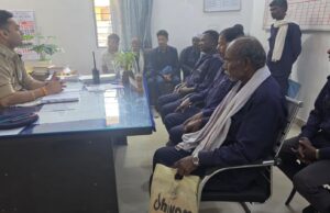 थाना कोतवाली मे कोटवार सम्मेलन का हुआ आयोजन, सूचनाओं का आदान प्रदान बनाये रखने किया गया निर्देशित