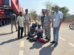 महासमुंद पुलिस की बड़ी स्ट्राइक: ओडिशा से बसना आ रही नशीली कफ सिरप की खेप पकड़ी