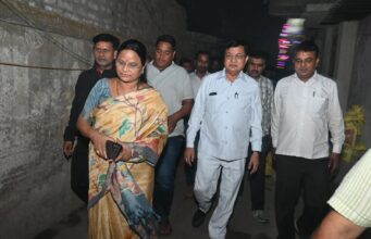 उद्योग मंत्री श्री देवांगन ने शोकाकुल परिवार से मिलकर व्यक्त की गहरी शोक संवेदना