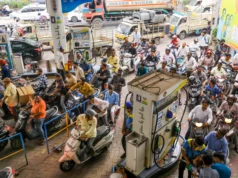 मिडिल ईस्ट तनाव के बीच भारत में पेट्रोल, डीजल और LPG की कोई कमी नहीं: सरकार ने दी राहत की खबर