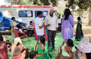 “मलेरिया के खिलाफ जंग तेज: एसबीआई फाउंडेशन की अधिकारी का बीजापुर में जमीनी निरीक्षण, ग्रामीणों ने बढ़-चढ़कर निभाई भागीदारी”