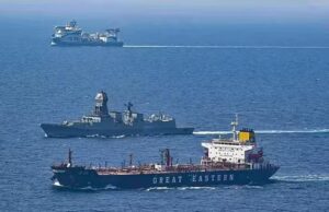 खतरे के बीच भी नहीं रुका सफर – LPG से लदे भारतीय जहाज होर्मुज पार कर देश की ओर दौड़े