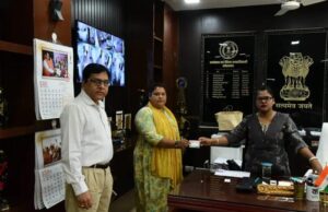 लक्ष्मी नारायण को आयुष्मान कार्ड से मिलेगी राहत