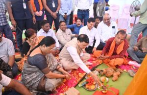 शासकीय स्कूलों के बुनियादी सुविधाओं के विकास के लिए संकल्पित होकर कार्य कर रही विष्णु देव सरकार : उद्योग मंत्री श्री लखन लाल देवांगन