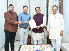 रामलला अयोध्या दर्शन यात्रा को लेकर मुख्यमंत्री विष्णुदेव साय से मुलाकात, 1008 श्रद्धालुओं की यात्रा को हरी झंडी दिखाने हेतु दिया आमंत्रण