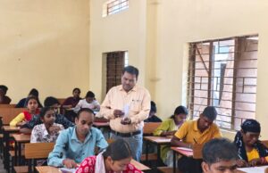 ओपन स्कूल परीक्षा संपन्न कराने जुटे एबीईओ गुप्ता