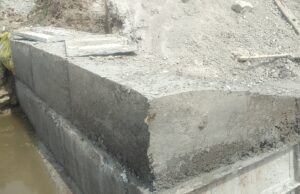 भ्रष्टाचार की भेंट चढ़ रहा नावाडीह चेक डैम: नियम ताक पर, लीपापोती में जुटा ठेकेदार!