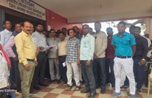 छत्तीसगढ़ कर्मचारी अधिकारी फेडरेशन ने 11 सूत्रीय मांगों को लेकर सौंपा ज्ञापन, कर्मचारियों में आक्रोश