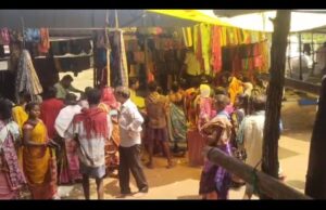 खूनी खेल के खात्मे के बाद बस्तर में अब नई जंग शुरू, बाहरी व्यापारियों के विरोध में उतरे आदिवासी