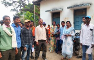 ग्राम दिवरी में बिना प्रस्ताव विद्युत कार्य पर ग्रामीणों का विरोध, प्रशासन से रोक लगाने की मांग