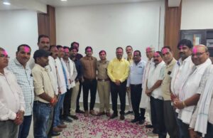 जिला पंचायत में होली मिलन कार्यक्रम,खेली फूलों की होली कलेक्टर-एसपी सहित अधिकारियों ने दी होली की शुभकामनाएं