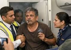 फ्लाइट के टॉयलेट में यात्री ने जलाई बीड़ी, सहयात्रियों में मची अफरातफरी; गोवा पहुंचते ही किया गया गिरफ्तार