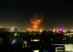 काबुल पर एयर स्ट्राइक को लेकर बड़ा विवाद: सैकड़ों मौतों के दावे, पाकिस्तान ने आरोप नकारे