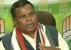 जुआ केस पर चढ़ा सियासी रंग, कवासी लखमा ने लॉज मालिक को बताया भाजपा का नेता