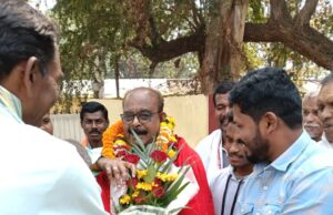 उप नेता प्रतिपक्ष बनने पर बस्तर विधायक लखेश्वर बघेल का सरपंच पंचों ने किया अभिनंदन