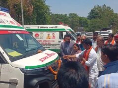 महासमुंद की स्वास्थ्य सेवाओं में ‘संजीवनी’ का संचार: हाई-टेक उपकरणों से लैस 8 नई एम्बुलेंस रवाना