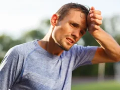 भीषण गर्मी से बचाव: शरीर को अंदर से ठंडा रखने वाले आहार, आयुर्वेदिक उपाय और जरूरी सावधानियां