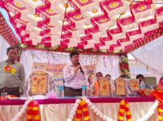 आईएएस अधिकारी और समाज के प्रतिभावान छात्र-छात्राओं का किया गया सम्मान