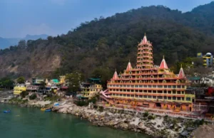 ऋषिकेश: दिल्ली के पास एडवेंचर, योग और गंगा किनारे शांति का सबसे खूबसूरत बजट डेस्टिनेशन