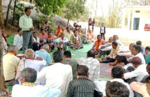 गढ़ कोपरा में सामाजिक कार्यक्रम: मां दंतेश्वरी पूजा से शुरुआत, डीजे पर रोक और उपगढ़ प्रस्ताव पर हुई चर्चा