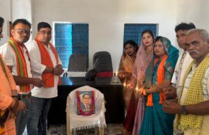 ग्रामीण आंचलों में धूमधाम से मनी बाबा साहब की 135वीं जयंती, जनपद सदस्य हेमा बसंत ने कहा- “संविधान ही सबसे बड़ा ग्रंथ”
