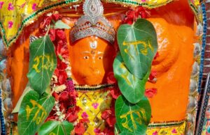 श्री सिद्ध हनुमान मंदिर की १५३ वीं महाआरती में पंडित किशोर वैष्णव हुए शामिल