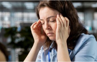 भागदौड़ भरी जिंदगी में तनाव से राहत का सरल उपाय: भ्रामरी प्राणायाम से पाएं मानसिक शांति, बेहतर नींद और मजबूत फोकस