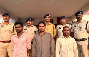 ग्राम बनाहिल वेदान्त सर्विस सीएचसी सेंटर में डेटोनेटर फटने से कंम्यूटर सामाग्री, कुर्सी, टेबल एवं अन्य सामग्री का हुआ नुकसान के मामले में पुलिस की सख्त कार्रवाई